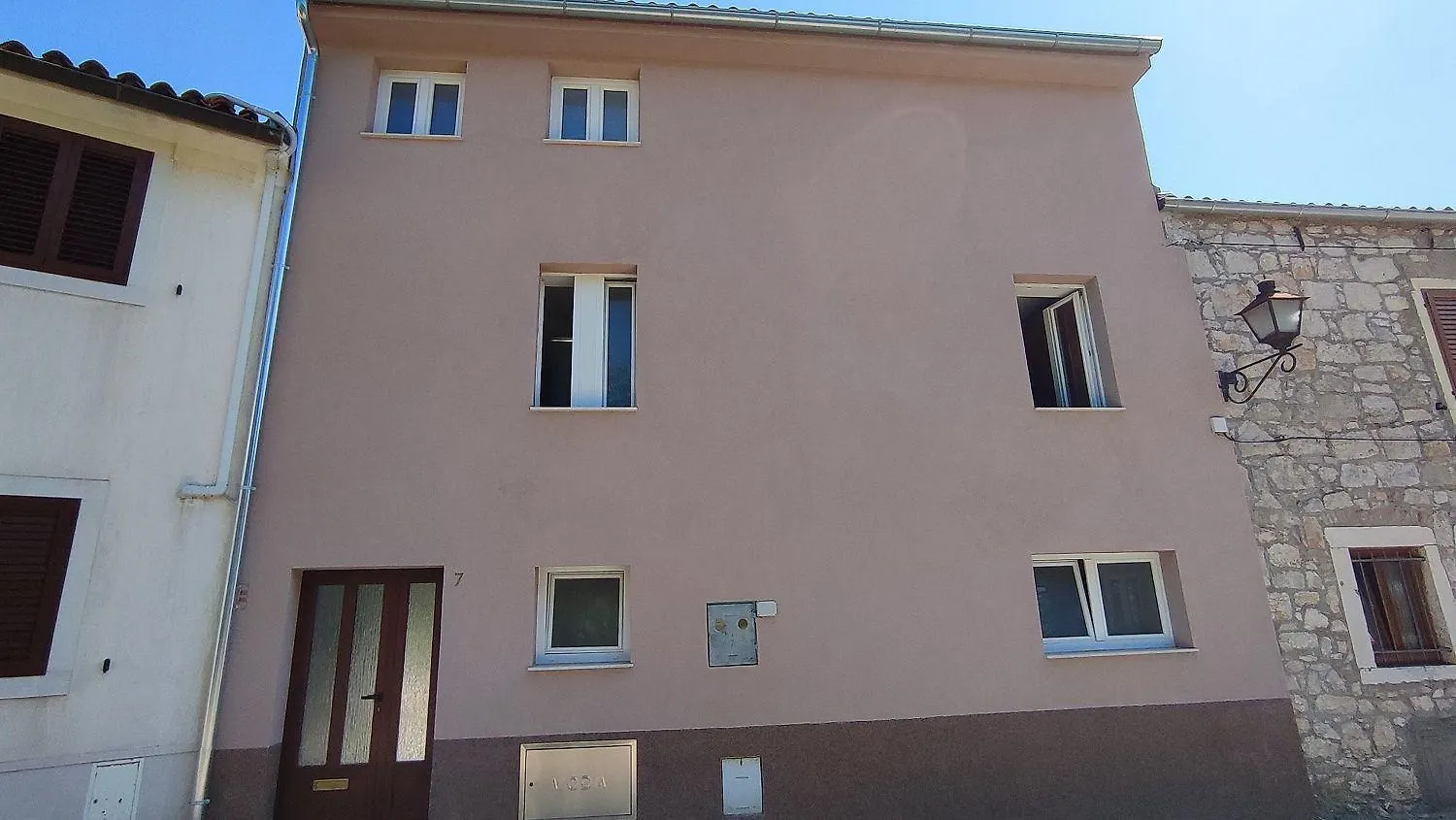 Charmantes Apartment Nur 700 Meter Zum Strand Mit Terrasse Und Balkon Rovinj