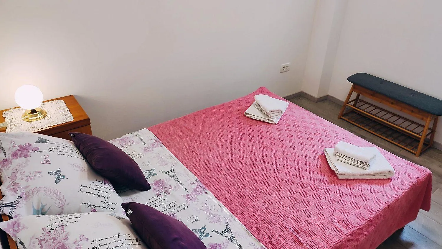 Charmantes Apartment Nur 700 Meter Zum Strand Mit Terrasse Und Balkon Rovinj